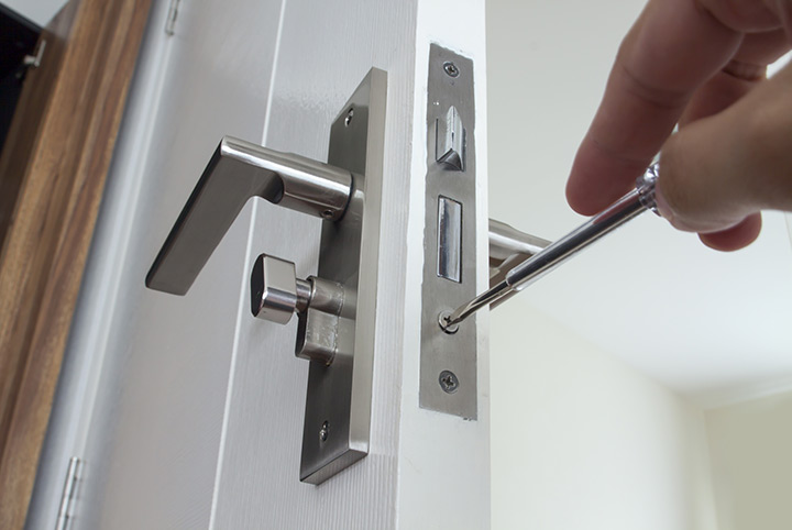 Our local locksmiths are able to repair and install door locks for properties in East Kilbride and the local area.